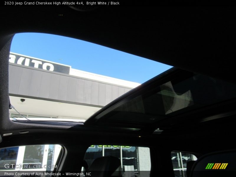 Bright White / Black 2020 Jeep Grand Cherokee High Altitude 4x4
