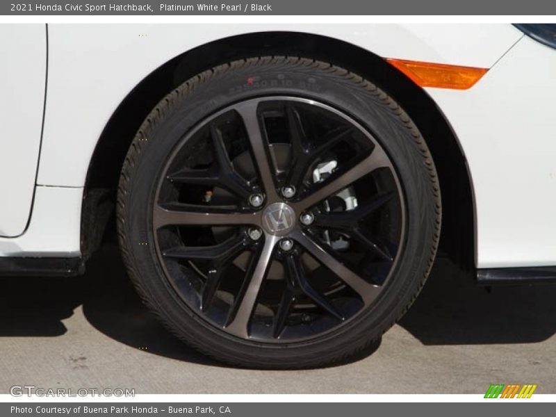 Platinum White Pearl / Black 2021 Honda Civic Sport Hatchback