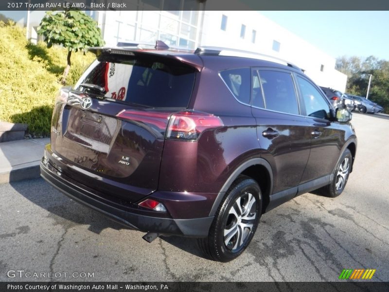Black / Black 2017 Toyota RAV4 LE AWD
