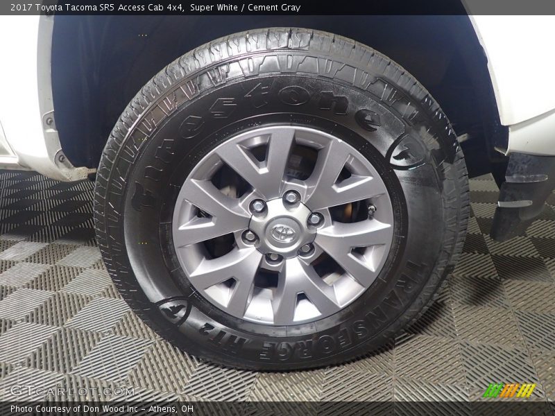 Super White / Cement Gray 2017 Toyota Tacoma SR5 Access Cab 4x4