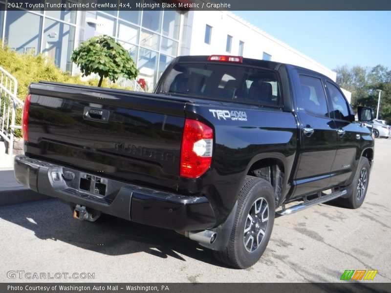 Midnight Black Metallic / Graphite 2017 Toyota Tundra Limited CrewMax 4x4