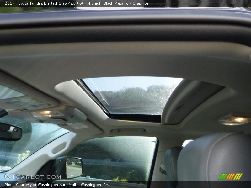 Midnight Black Metallic / Graphite 2017 Toyota Tundra Limited CrewMax 4x4