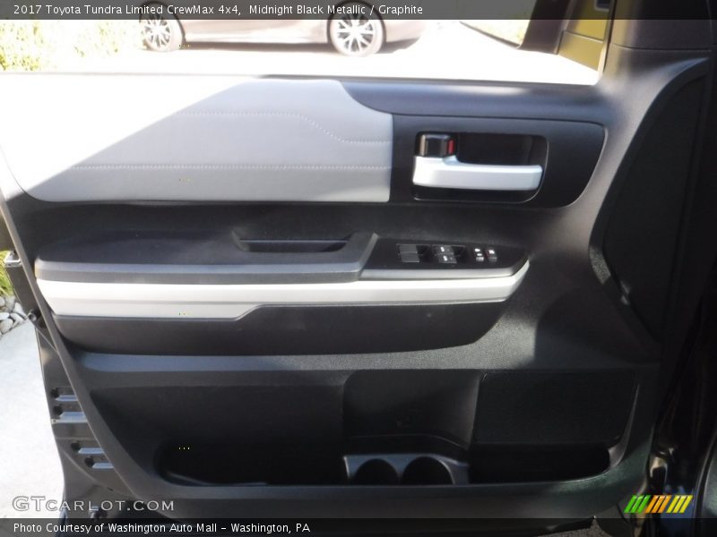 Midnight Black Metallic / Graphite 2017 Toyota Tundra Limited CrewMax 4x4