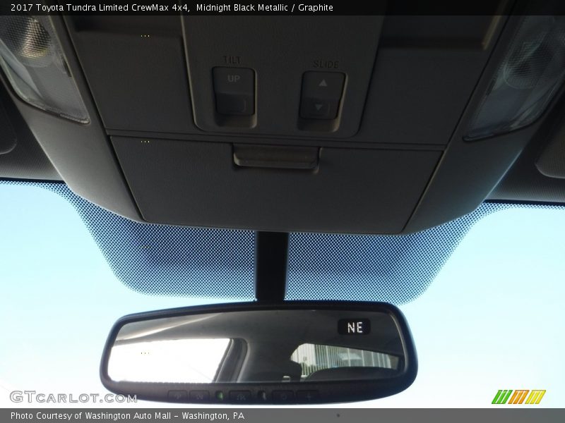 Midnight Black Metallic / Graphite 2017 Toyota Tundra Limited CrewMax 4x4