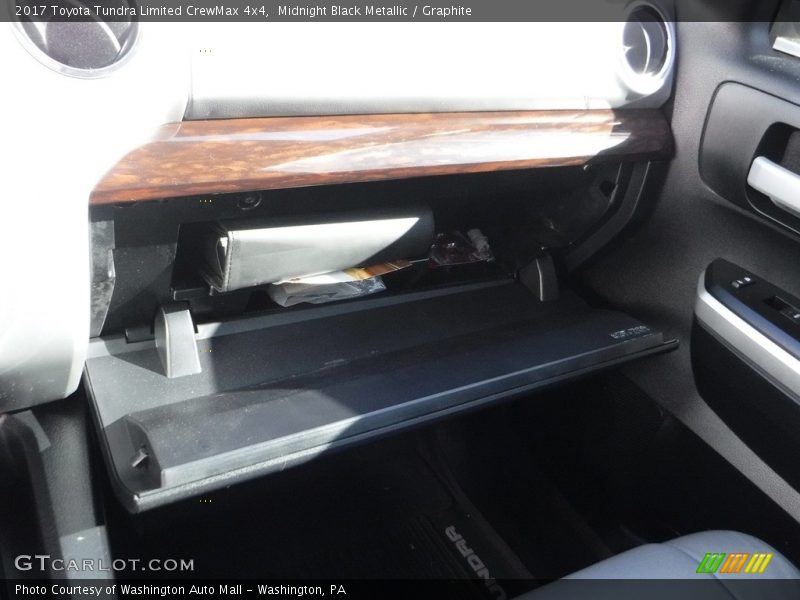 Midnight Black Metallic / Graphite 2017 Toyota Tundra Limited CrewMax 4x4