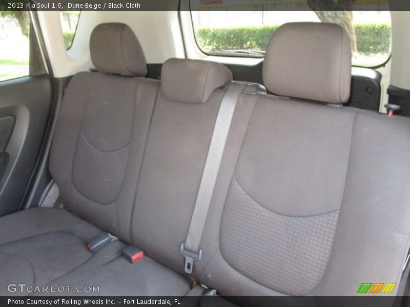 Dune Beige / Black Cloth 2013 Kia Soul 1.6