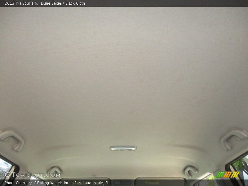 Dune Beige / Black Cloth 2013 Kia Soul 1.6