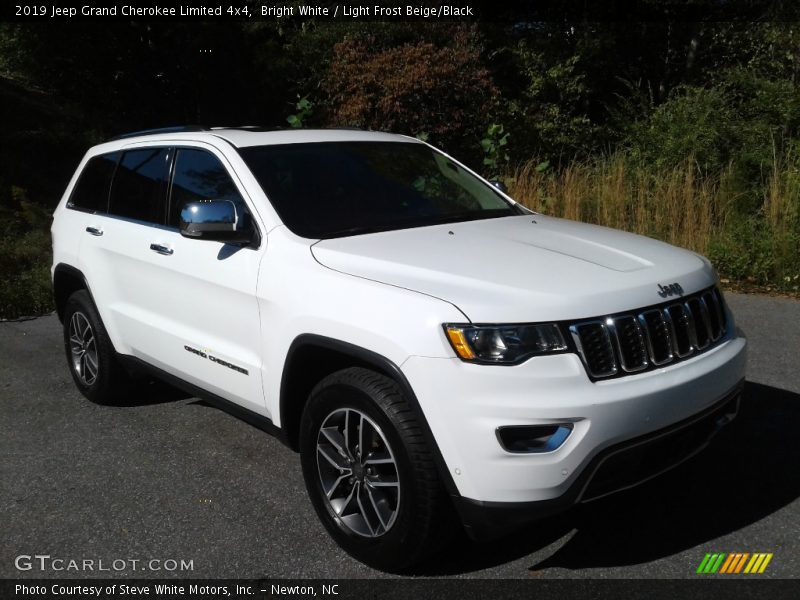 Bright White / Light Frost Beige/Black 2019 Jeep Grand Cherokee Limited 4x4
