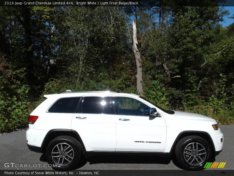 Bright White / Light Frost Beige/Black 2019 Jeep Grand Cherokee Limited 4x4