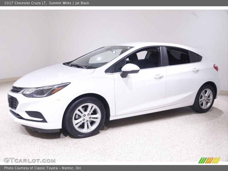 Summit White / Jet Black 2017 Chevrolet Cruze LT