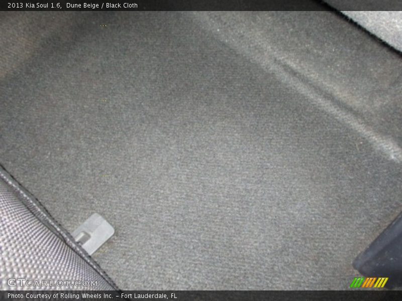 Dune Beige / Black Cloth 2013 Kia Soul 1.6