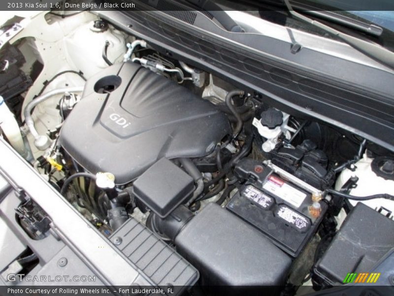 Dune Beige / Black Cloth 2013 Kia Soul 1.6