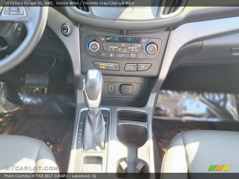 Oxford White / Chromite Gray/Charcoal Black 2019 Ford Escape SEL 4WD