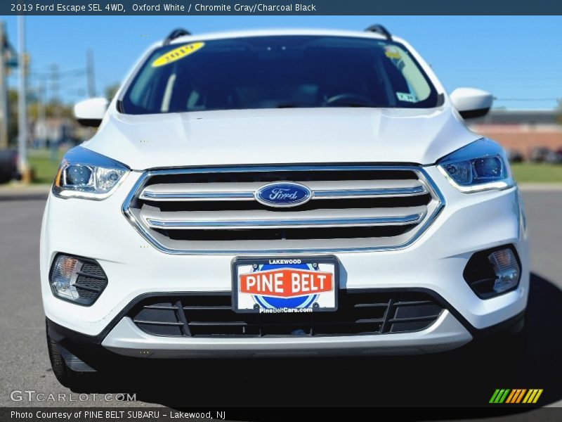 Oxford White / Chromite Gray/Charcoal Black 2019 Ford Escape SEL 4WD