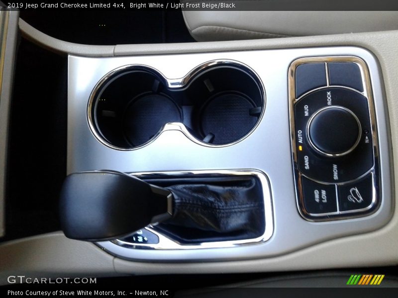 Bright White / Light Frost Beige/Black 2019 Jeep Grand Cherokee Limited 4x4