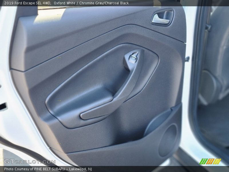 Oxford White / Chromite Gray/Charcoal Black 2019 Ford Escape SEL 4WD