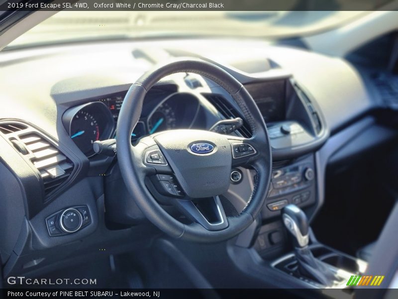 Oxford White / Chromite Gray/Charcoal Black 2019 Ford Escape SEL 4WD