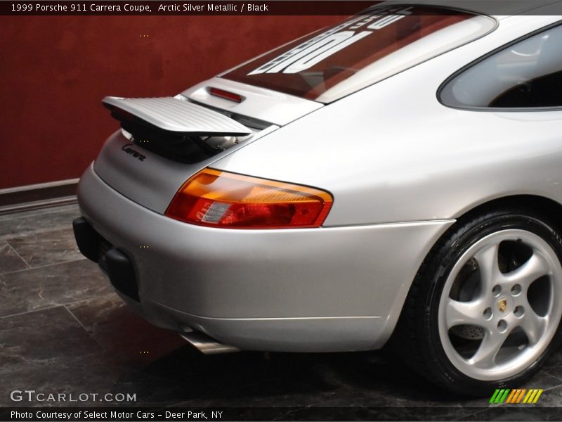 Arctic Silver Metallic / Black 1999 Porsche 911 Carrera Coupe