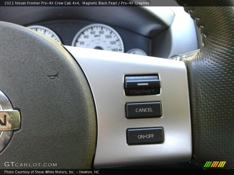  2021 Frontier Pro-4X Crew Cab 4x4 Steering Wheel