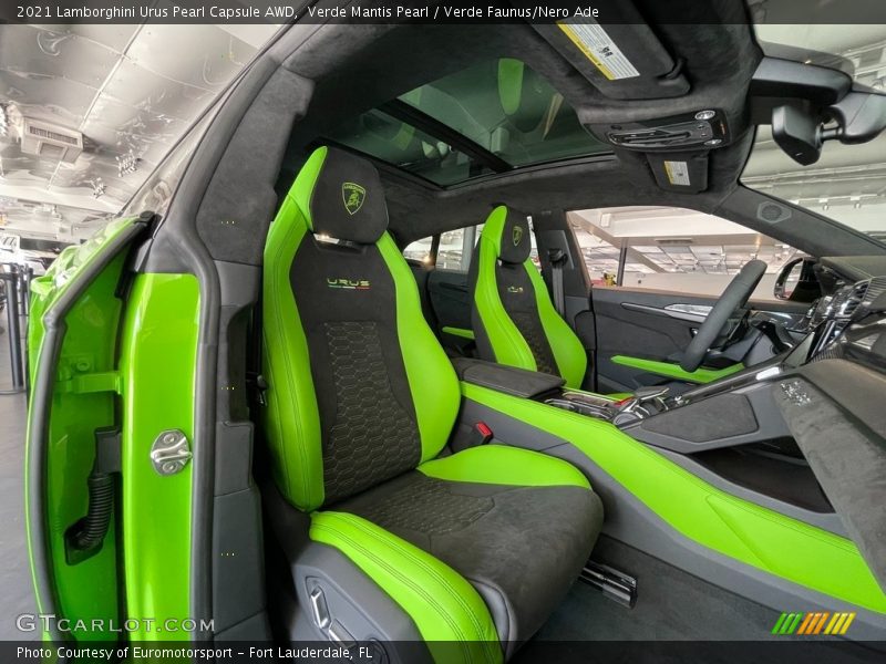  2021 Urus Pearl Capsule AWD Verde Faunus/Nero Ade Interior