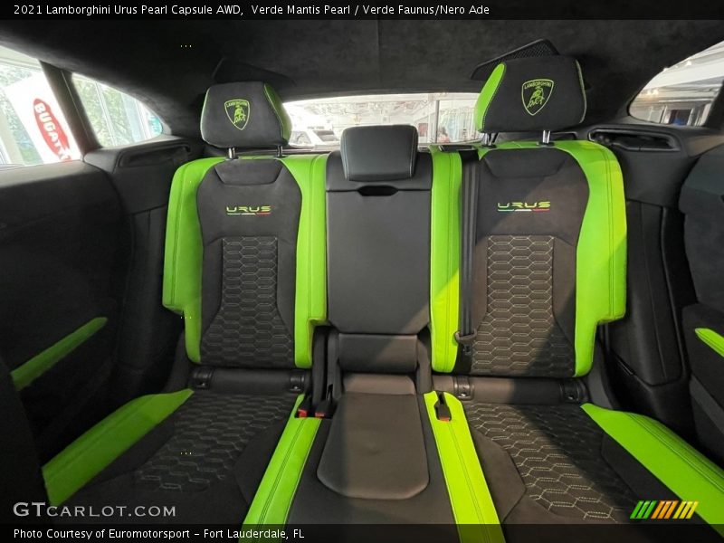 Rear Seat of 2021 Urus Pearl Capsule AWD