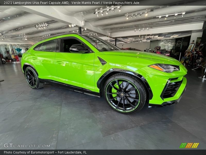  2021 Urus Pearl Capsule AWD Verde Mantis Pearl