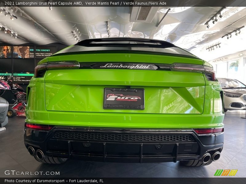 Verde Mantis Pearl / Verde Faunus/Nero Ade 2021 Lamborghini Urus Pearl Capsule AWD