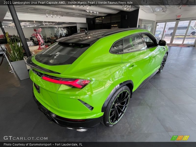 Verde Mantis Pearl / Verde Faunus/Nero Ade 2021 Lamborghini Urus Pearl Capsule AWD