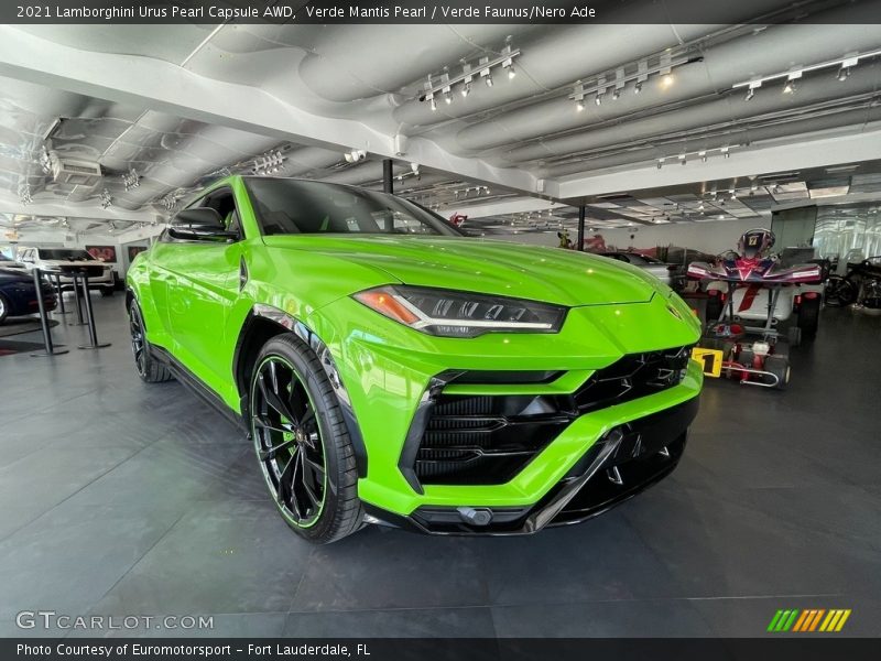  2021 Urus Pearl Capsule AWD Verde Mantis Pearl