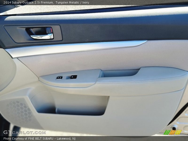 Tungsten Metallic / Ivory 2014 Subaru Outback 2.5i Premium