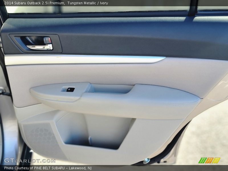 Tungsten Metallic / Ivory 2014 Subaru Outback 2.5i Premium