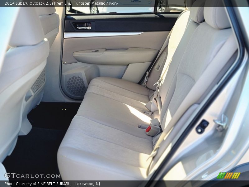 Tungsten Metallic / Ivory 2014 Subaru Outback 2.5i Premium