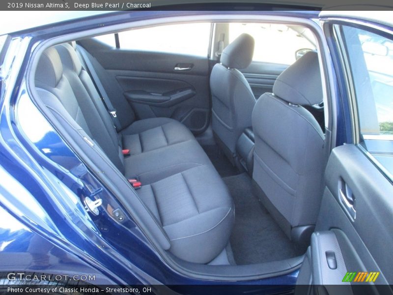 Deep Blue Pearl / Charcoal 2019 Nissan Altima S