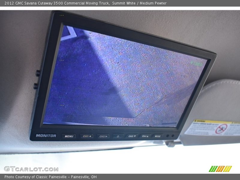 Summit White / Medium Pewter 2012 GMC Savana Cutaway 3500 Commercial Moving Truck