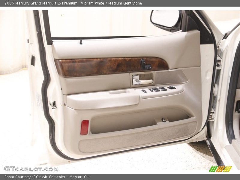 Door Panel of 2006 Grand Marquis LS Premium