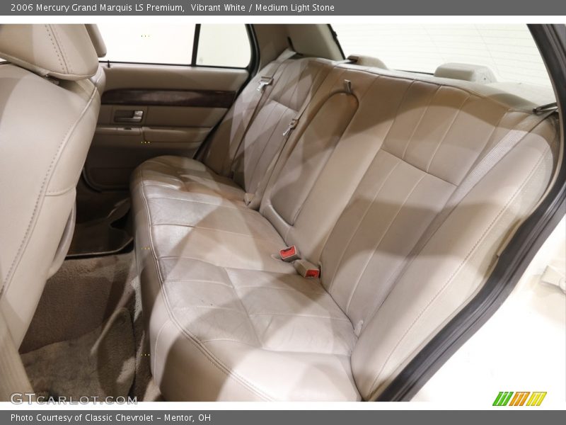 Vibrant White / Medium Light Stone 2006 Mercury Grand Marquis LS Premium