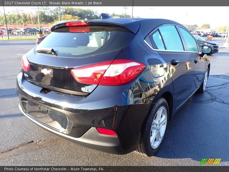 Mosaic Black Metallic / Jet Black 2017 Chevrolet Cruze LT