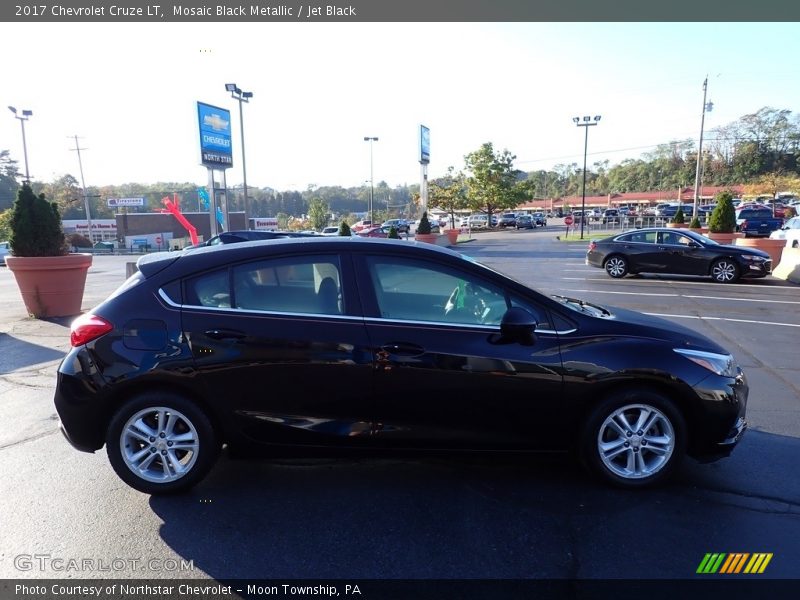 Mosaic Black Metallic / Jet Black 2017 Chevrolet Cruze LT