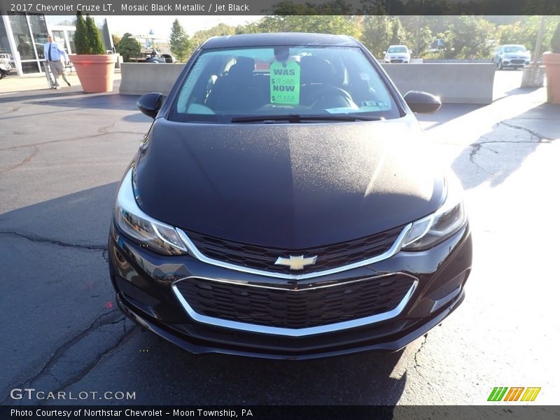 Mosaic Black Metallic / Jet Black 2017 Chevrolet Cruze LT