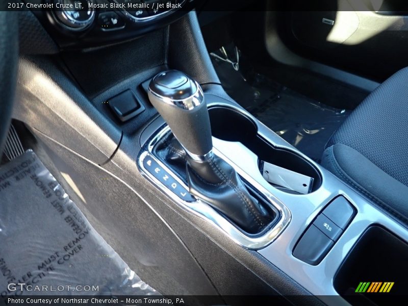 Mosaic Black Metallic / Jet Black 2017 Chevrolet Cruze LT
