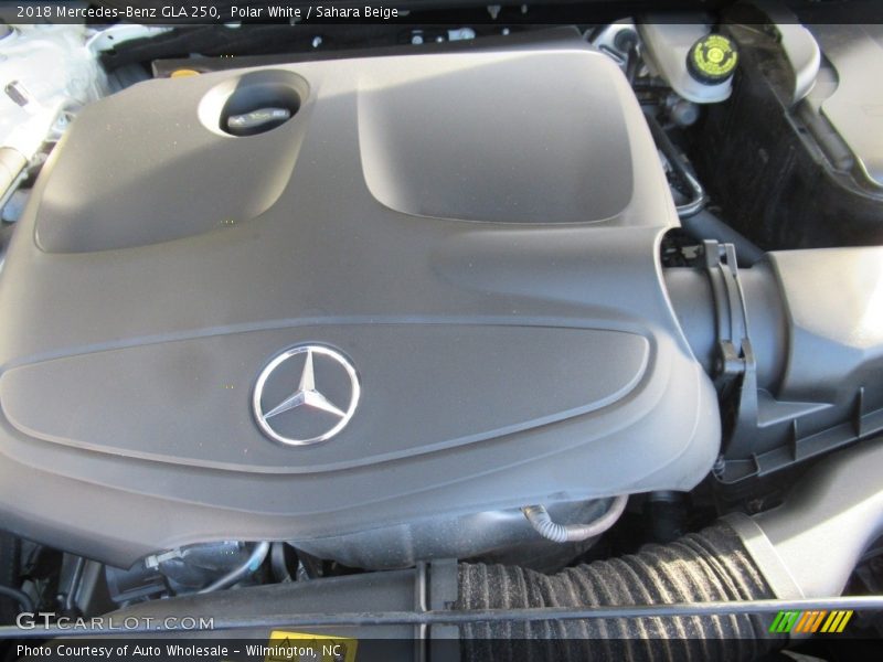 Polar White / Sahara Beige 2018 Mercedes-Benz GLA 250