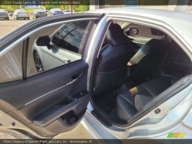 Celestial Silver Metallic / Black 2019 Toyota Camry SE