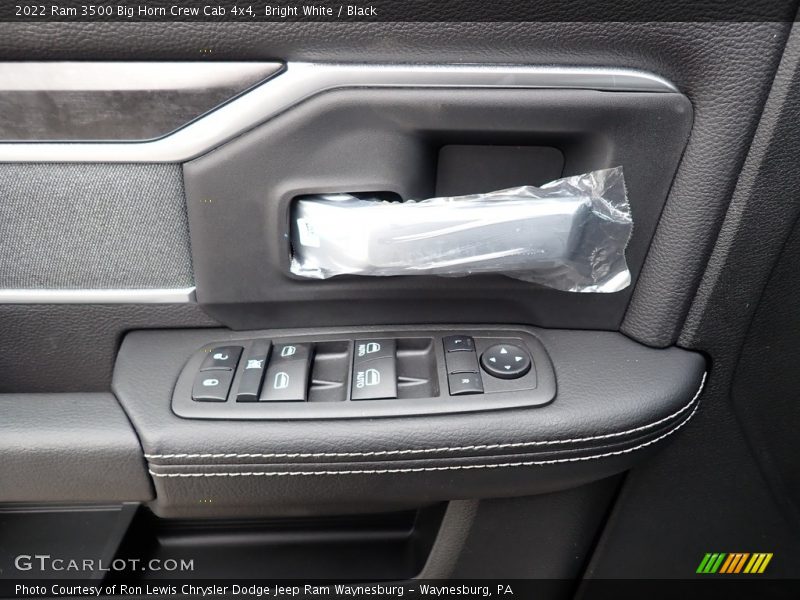 Bright White / Black 2022 Ram 3500 Big Horn Crew Cab 4x4