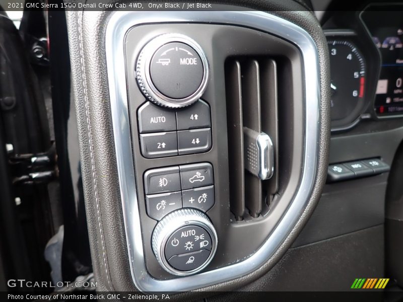 Controls of 2021 Sierra 1500 Denali Crew Cab 4WD