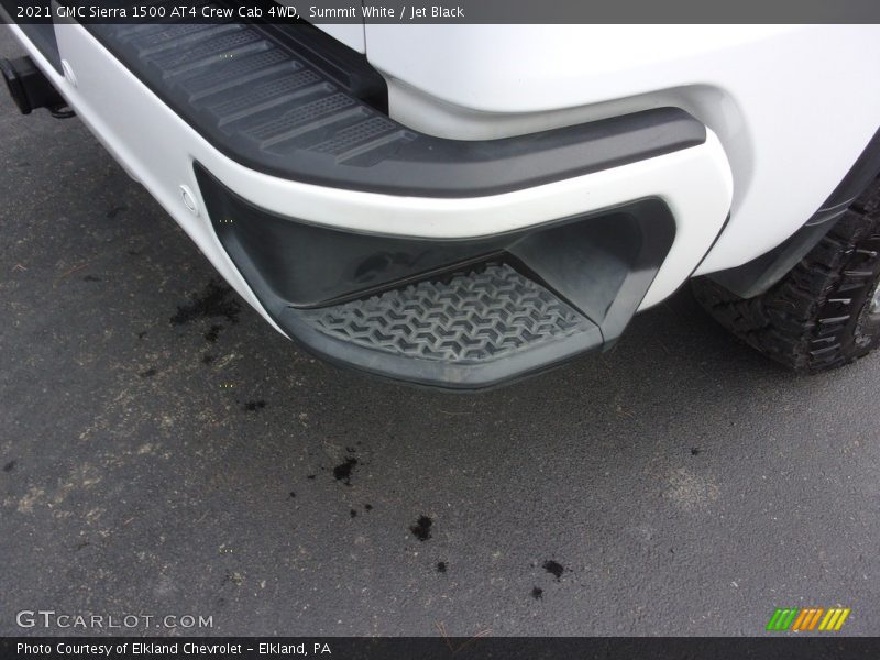 Summit White / Jet Black 2021 GMC Sierra 1500 AT4 Crew Cab 4WD