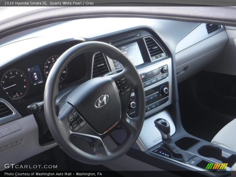 Quartz White Pearl / Gray 2016 Hyundai Sonata SE