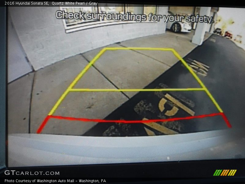 Quartz White Pearl / Gray 2016 Hyundai Sonata SE