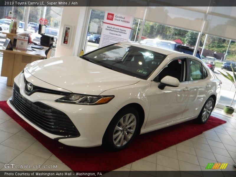 Super White / Ash 2019 Toyota Camry LE