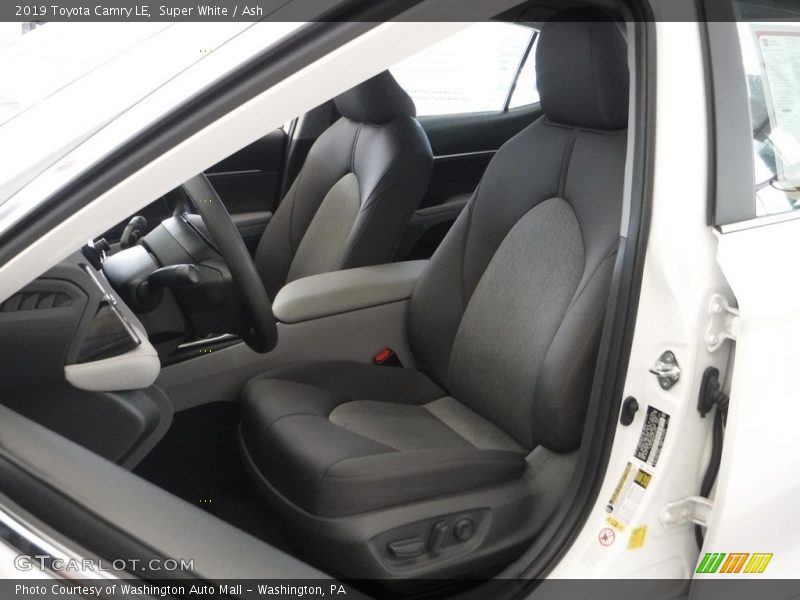 Super White / Ash 2019 Toyota Camry LE