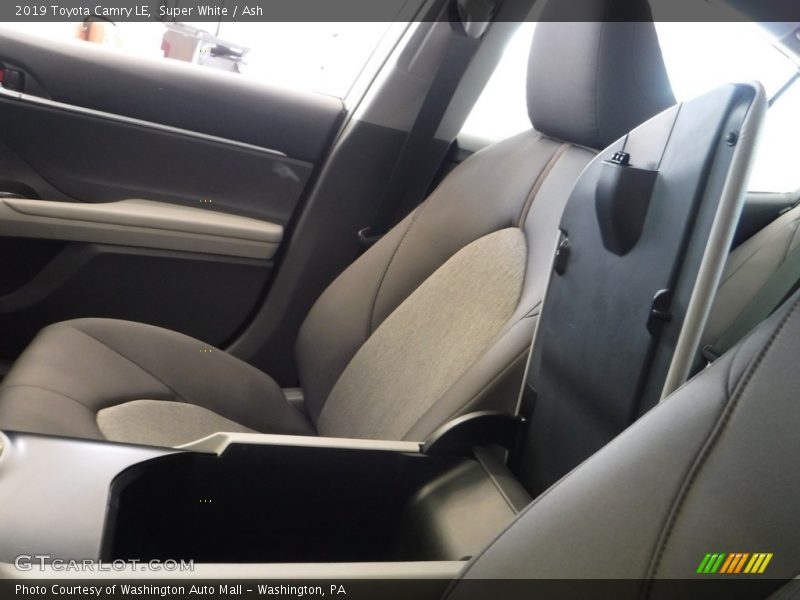 Super White / Ash 2019 Toyota Camry LE